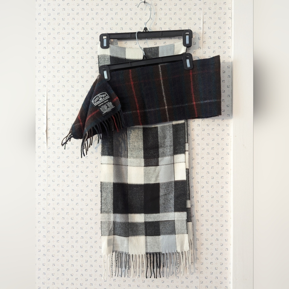 🖤 Cashmere Wool 2 Scarves Plaid Brown Gray White Scotland 11 x 30, Soft